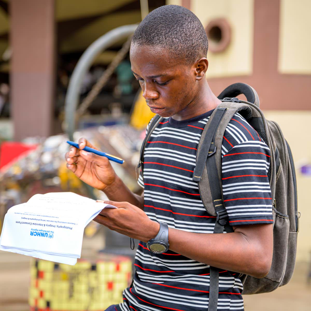 Gideon Diasuka Moembo, 21, arrived from DRC to Nigeria as a child, and has spent his entire life in the country. He is now a brilliant student in microbiology at the Yaba College of technology, thanks to a DAFI scholarship, supported by UNHCR. Life is good now, and he longs for a future job in the biomedical field, in Nigeria or abroad, while keeping up with his passion, computer graphics. “I thank UNHCR for the support to all refugees' children like me, to help them to get a better future and dream big”.
The DAFI scholarship programme, supported by the German government and UNHCR, constitutes one of the five core pillars of the strategy to achieve 15 per cent enrolment of young refugee women and men in higher education by the year 2030 ; The DAFI scholarship programme, supported by the German government and UNHCR, constitutes one of the five core pillars of the strategy to achieve 15 per cent enrolment of young refugee women and men in higher education by the year 2030